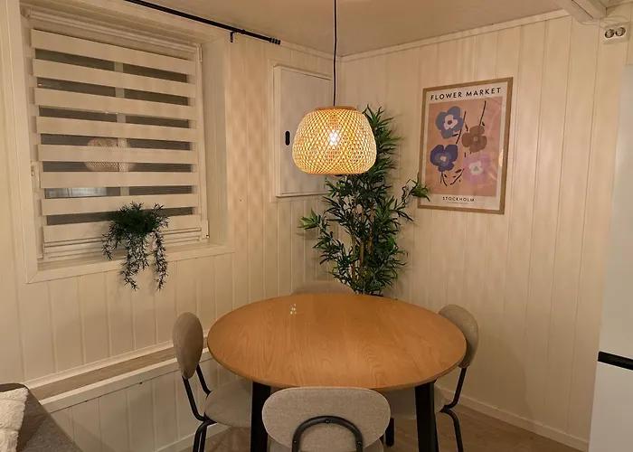 Cozy In The Harbour Of